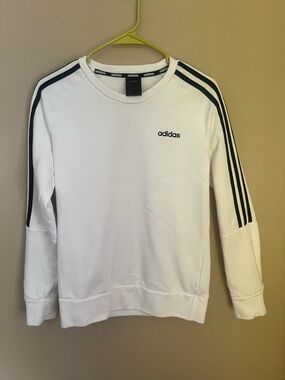 SPORTY adidas White Crewneck Sweatshirt with Black Shoulder Stripes